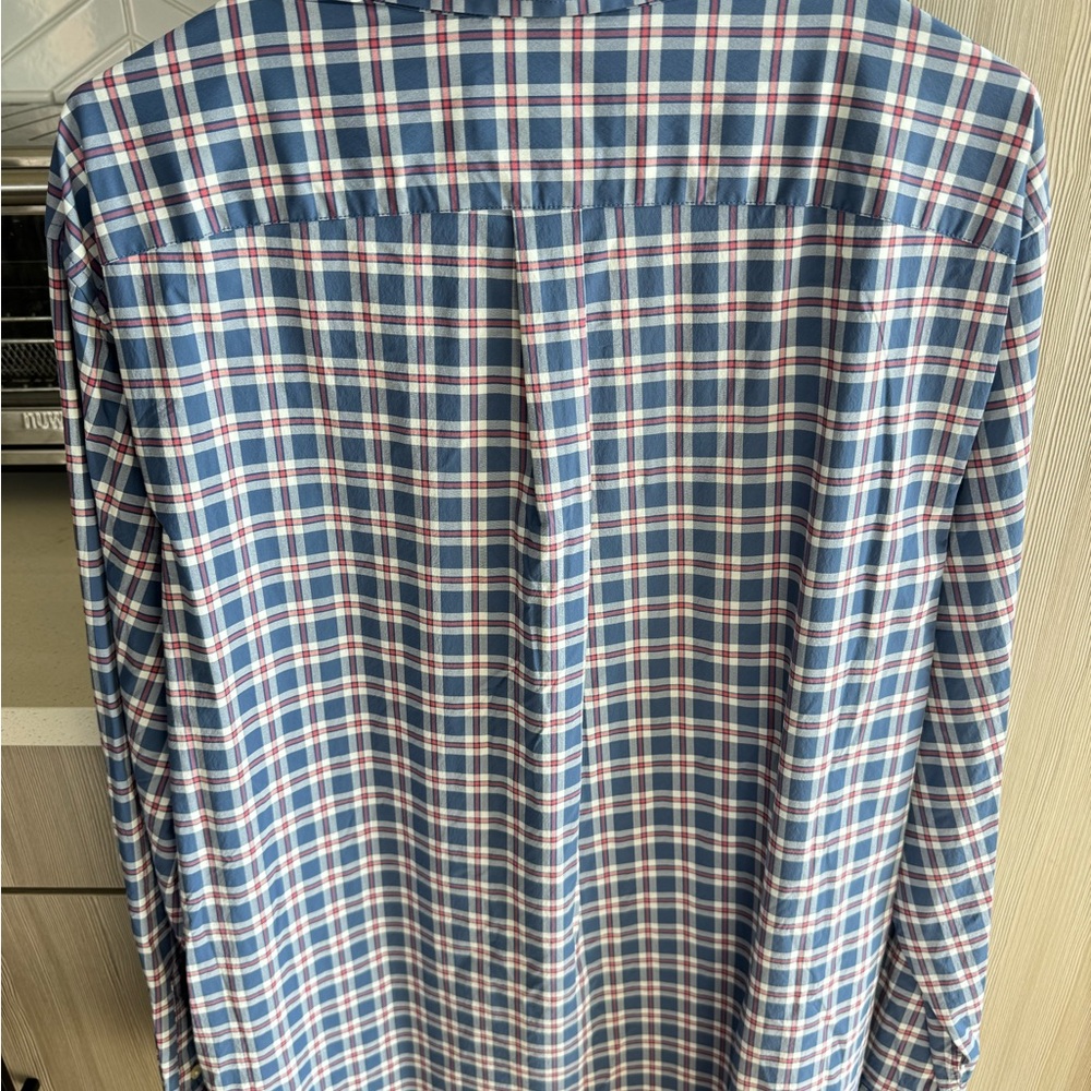 Vineyard Vines Button Down - image 2